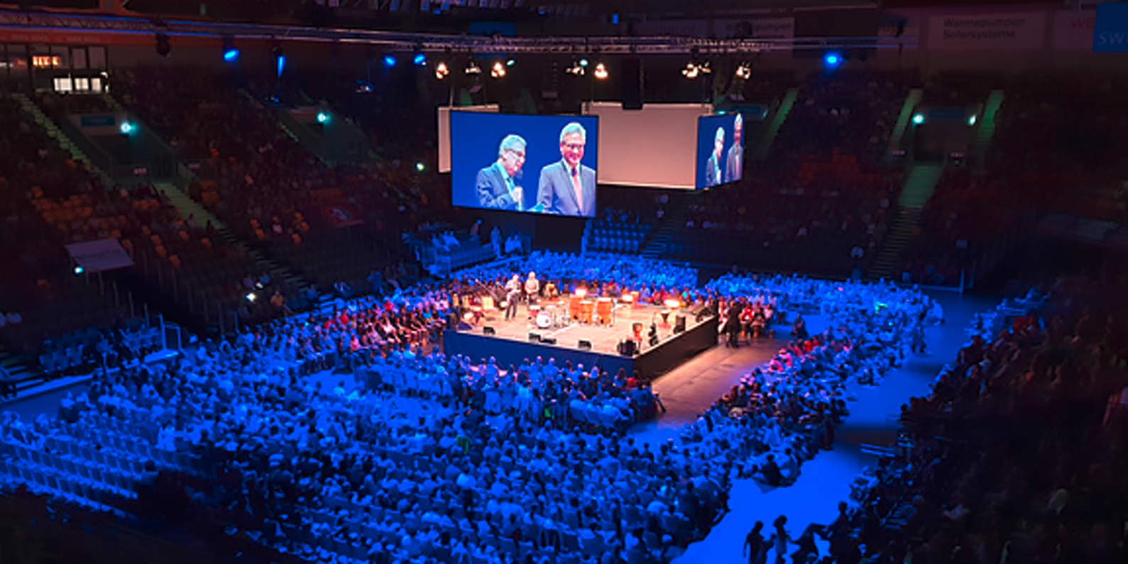 gunter-czisch-bei-event-in-der-ratiopharm-arena-ulm